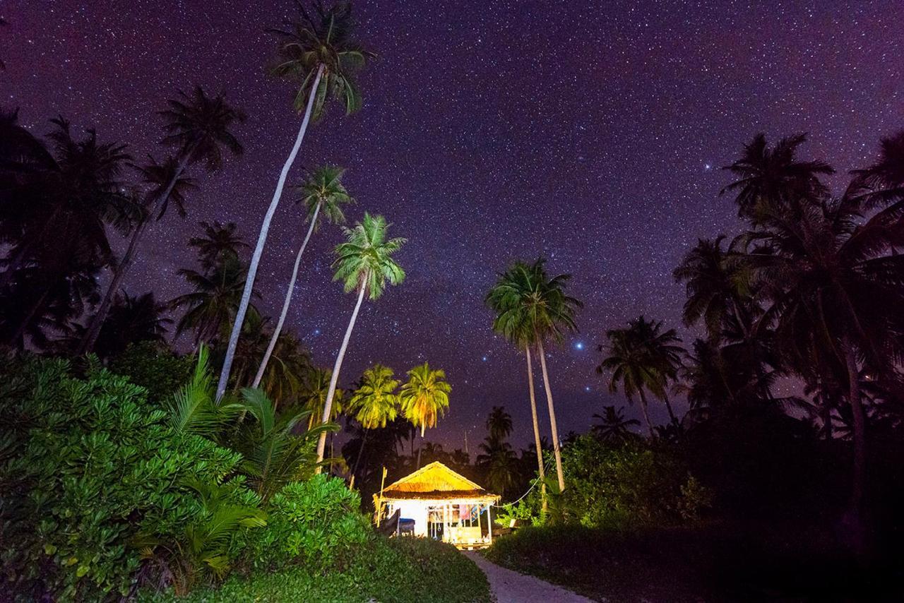 Pinang Island - Private Island Sea View Bungalows Singkil  Eksteriør bilde