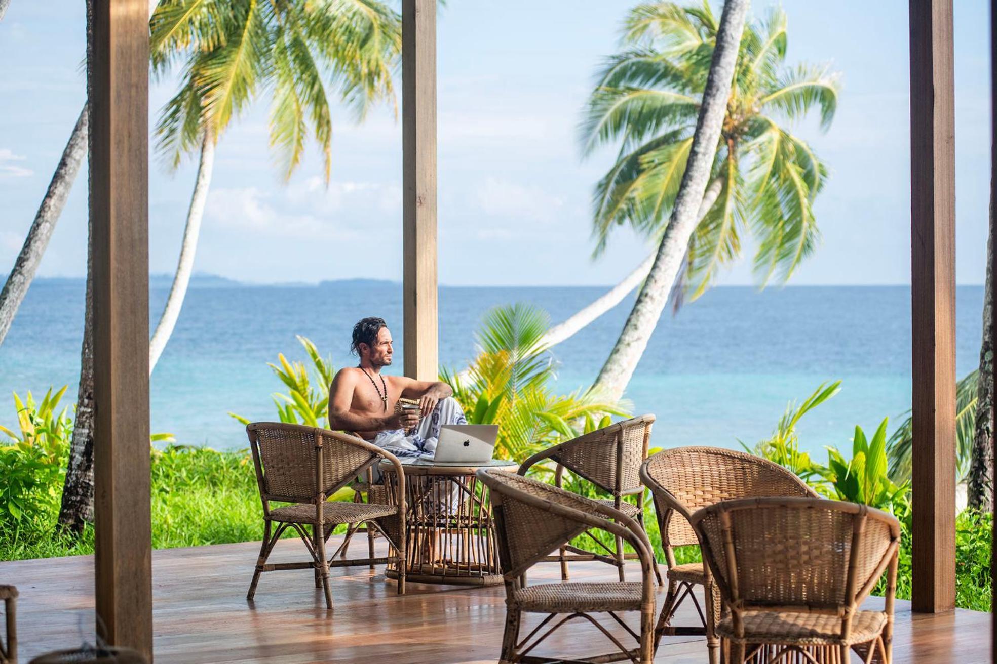 Pinang Island - Private Island Sea View Bungalows Singkil  Eksteriør bilde