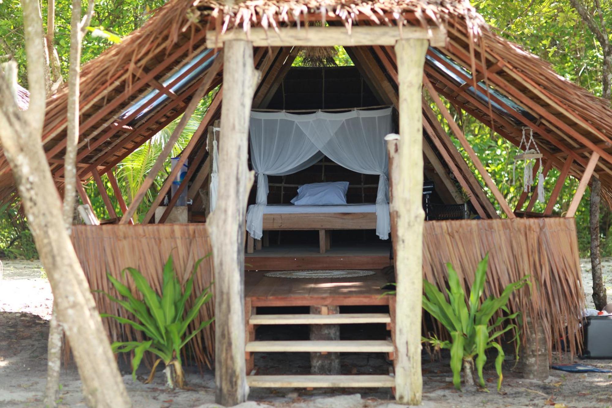 Pinang Island - Private Island Sea View Bungalows Singkil  Eksteriør bilde